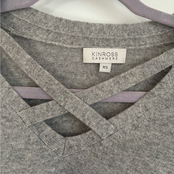 Exclusive Kenross Cashmere Sweater - Picture 2 of 4